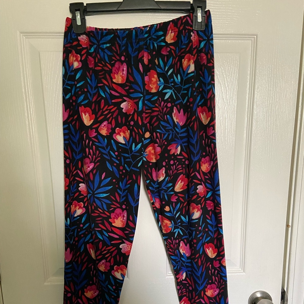 Agnes and Dora leggings
